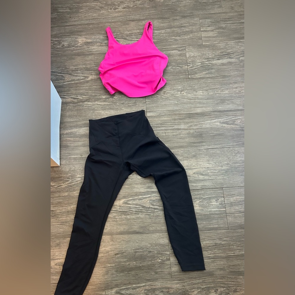 Lululemon black leggings and sonic pink top!